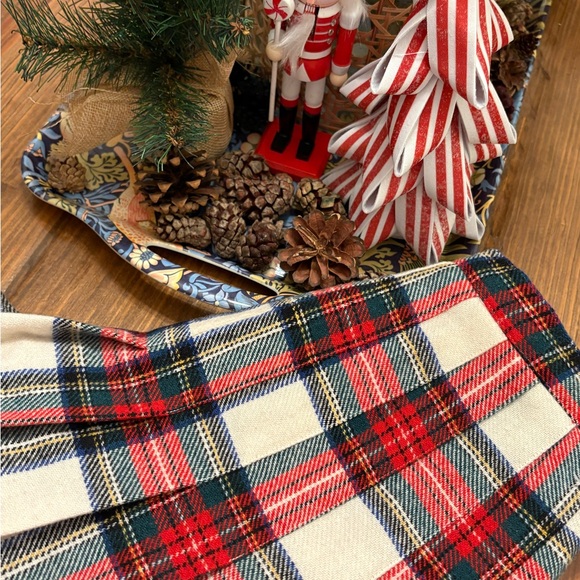 Ann Stevens Vintage Wool Pleated Stewart Plaid Skirt XS 0 2 24 25 Holiday Xmas - Picture 2 of 8